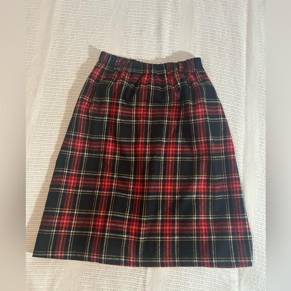 Vintage 80’s Prestige of Boston Plaid Wool Skirt 12 - Picture 1 of 6